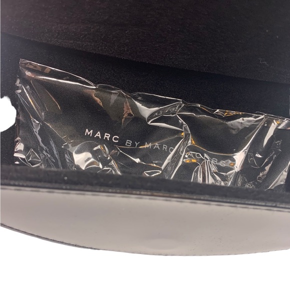 Marc By Marc Jacobs Sunglasses Case - Black - Picture 4 of 4